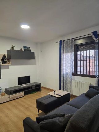 Piso 2 habitaciones 1 baño con patio y trastero