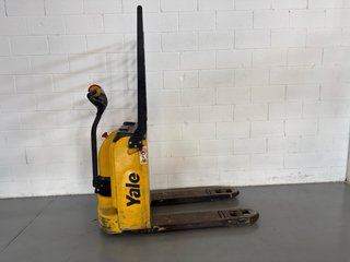 Transpaleta eléctrica Yale MP18 1800 kg