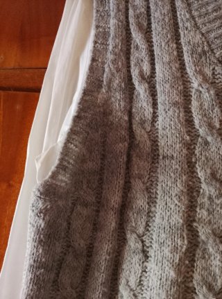 Conjunto Trucco Chaleco Gris y Camisa Blanca