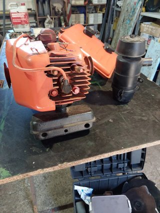 Motor y depósito PIVA M9 motocultor