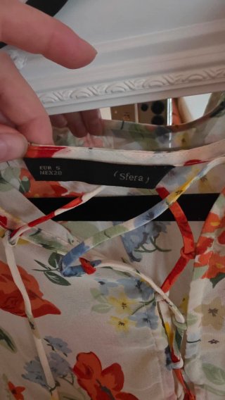 Vestido floral Sfera talla S