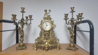 Reloj y Candelabros Bronce