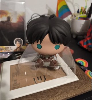 Hucha Chibi de Eren Yeager - Attack on Titan