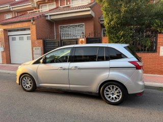 Ford Grand C-MAX 2010