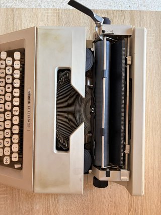 Máquina de escribir Olivetti Lettera 25 Vintage