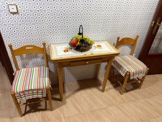 Mesa y 2 Sillas Cocina Madera