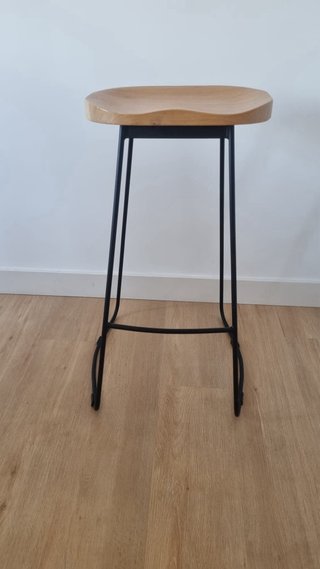 Banquetas altas metal y madera