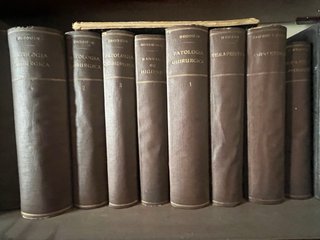 Libros de medicina vintage