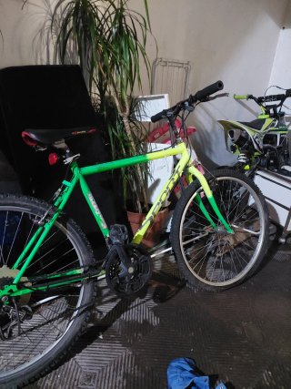 Bicicleta Montaña Verde y Amarilla