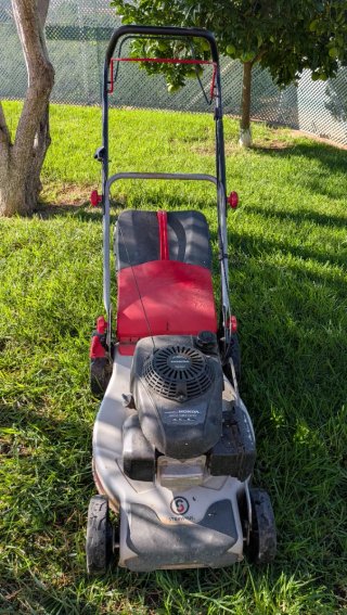 Cortacésped Honda Sterwins