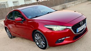 MAZDA 3 2.2 SKYACTIV-D 150 CV BLACK TECH EDITION –