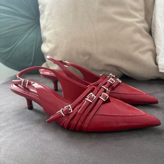 Tacones Stradivarius Rojos Talla 36