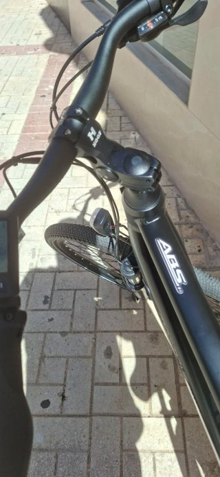 Bicicleta Eléctrica solo tiene 100km solo factura