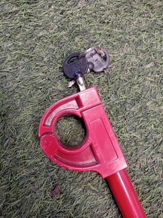 Antirrobo Barra Pedal y Volante Coche con Llaves