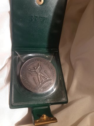 Medalla Escuela Oficial Psiquiatría Madrid 1979