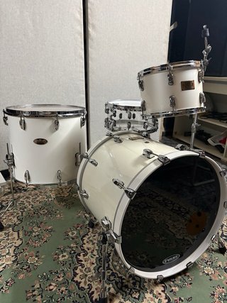 Batería Pearl Masters Custom Blanca