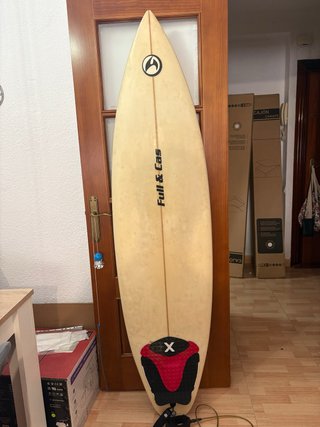 Tabla de surf Full & Cas 6'4