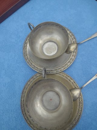Juego Vintage Tazas y Platos con Cucharas