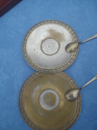 Juego Vintage Tazas y Platos con Cucharas