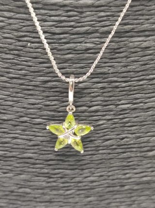 Colgante Estrella Plata 925 Peridotos Naturales