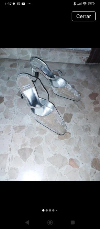 Zapatos de fiesta plateados Luxax sin estrenar