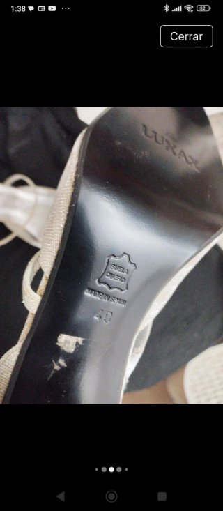 Zapatos de fiesta plateados Luxax sin estrenar