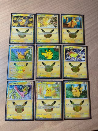Lote 9 Carte Pokémon Pikachu 30° Anniversario