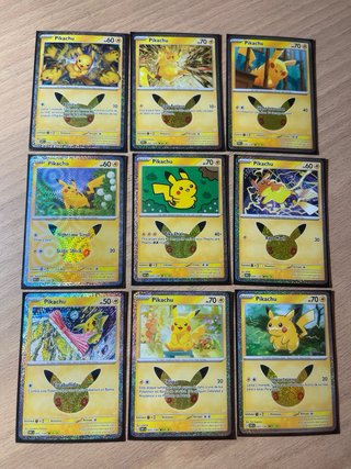 Lote 9 Carte Pokémon Pikachu 30° Anniversario