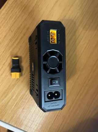 ToolkitRC M7AC Cargador 300W 15A LiPo 1-6S + XT60