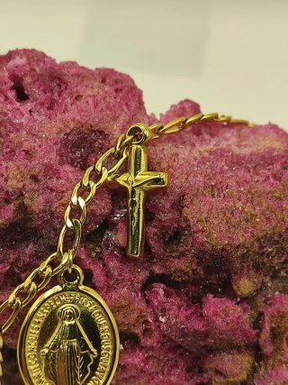 Pulsera Rosario Xuping Acero Dorado Virgen Cruz