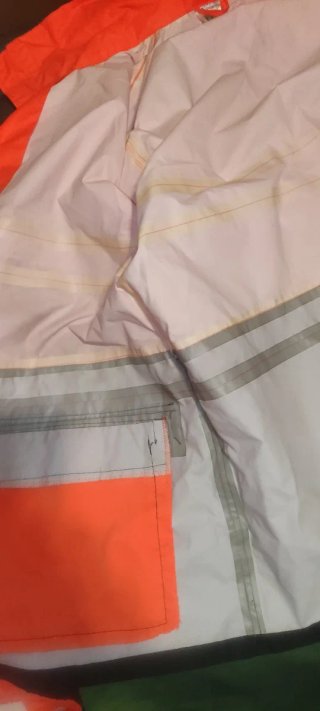 Traje de agua XL naranja y negro