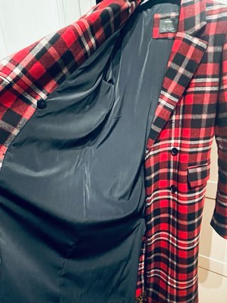 Abrigo tartán Bershka rojo/negro/blanco talla L