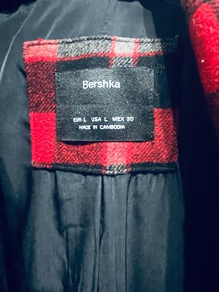 Abrigo tartán Bershka rojo/negro/blanco talla L