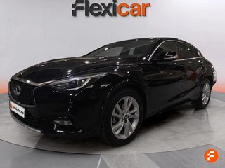 Infiniti Q30 1.5D PREMIUM TECH