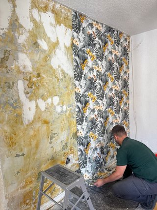 Instalación de Paneles Decorativos y Papel Tapiz