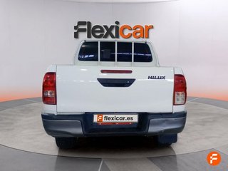 Toyota Hilux 2.4 D-4D Cabina Doble GX