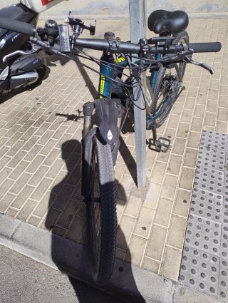 Bicicleta eléctrica con motor Bafang