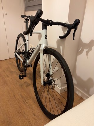 Scott Addict 50 Carbono. Bicicleta nueva sin uso.