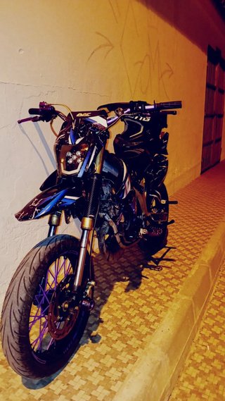 Yamaha DT 49cc Enduro Morada y Negra