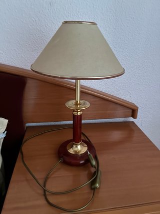 2 Lamparas de mesa noche madera y metal
