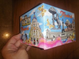 Set recuerdo de Madrid que incluye taza y cuchara
