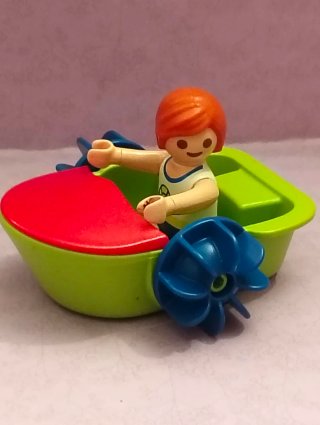 Barco Playmobil con figura