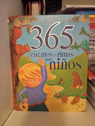 Libro 365 cuentos y rimas para niños
