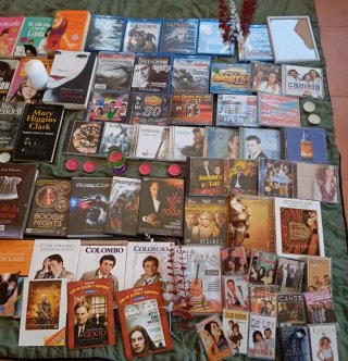 Lote Sorpresa 12€-10 artículosCDs+DVDs+Libros+Deco