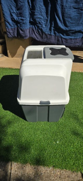 Arenero para gatos con cajón