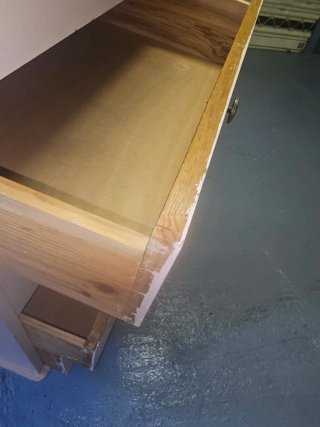 Cómoda francesa vintage madera pintada