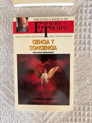 Biblioteca Espacio y Tiempo, 2 libros