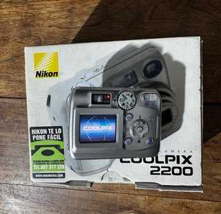 Nikon Coolpix 2200 Digital Vintage + Caja +Tarjeta