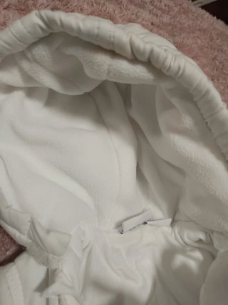 Buzo de bebé beige con osito