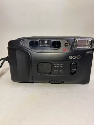 Cámara point and shoot Goko UF-30AF con funda